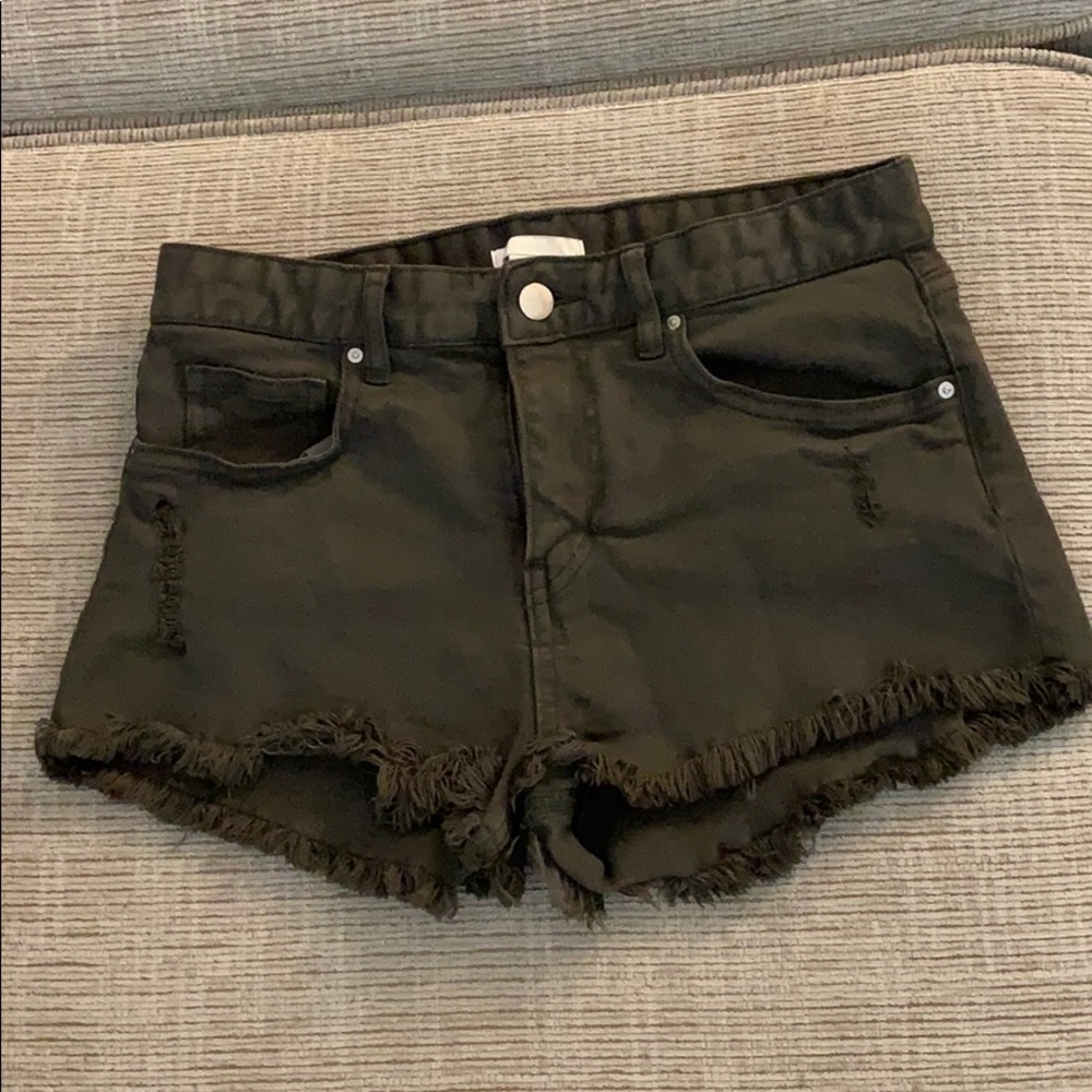 H&M distressed green shorts size 0